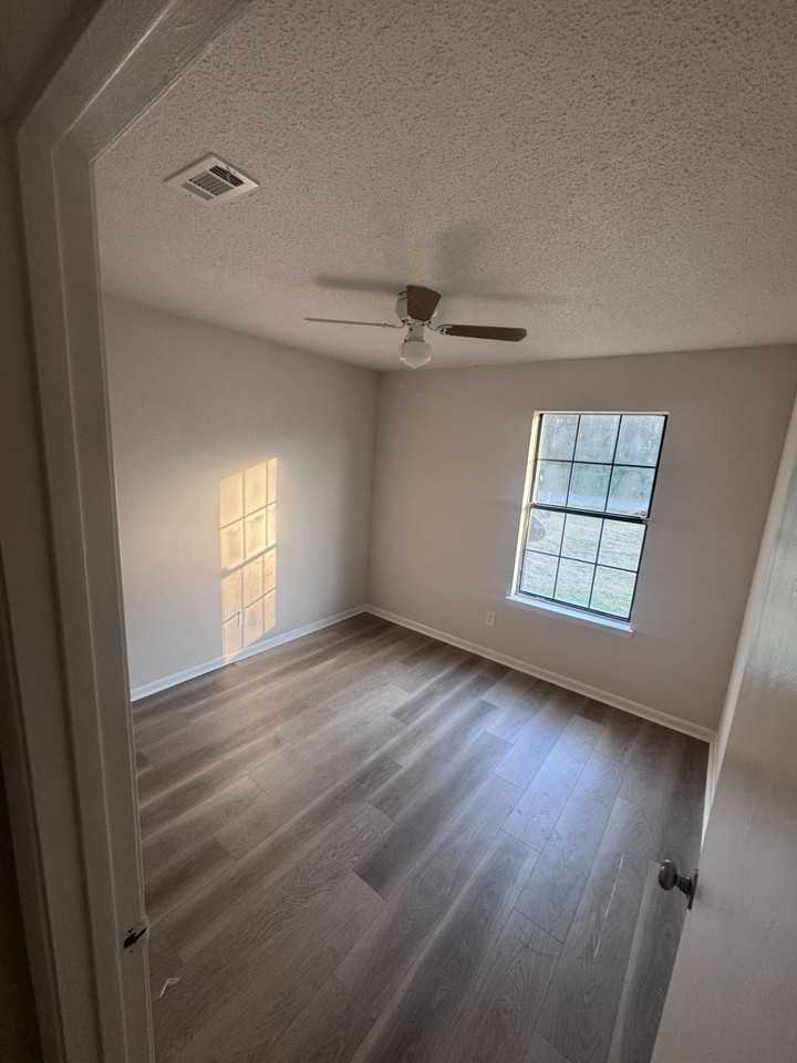 2616 Arc Rd #1 - Photo 3 of 10