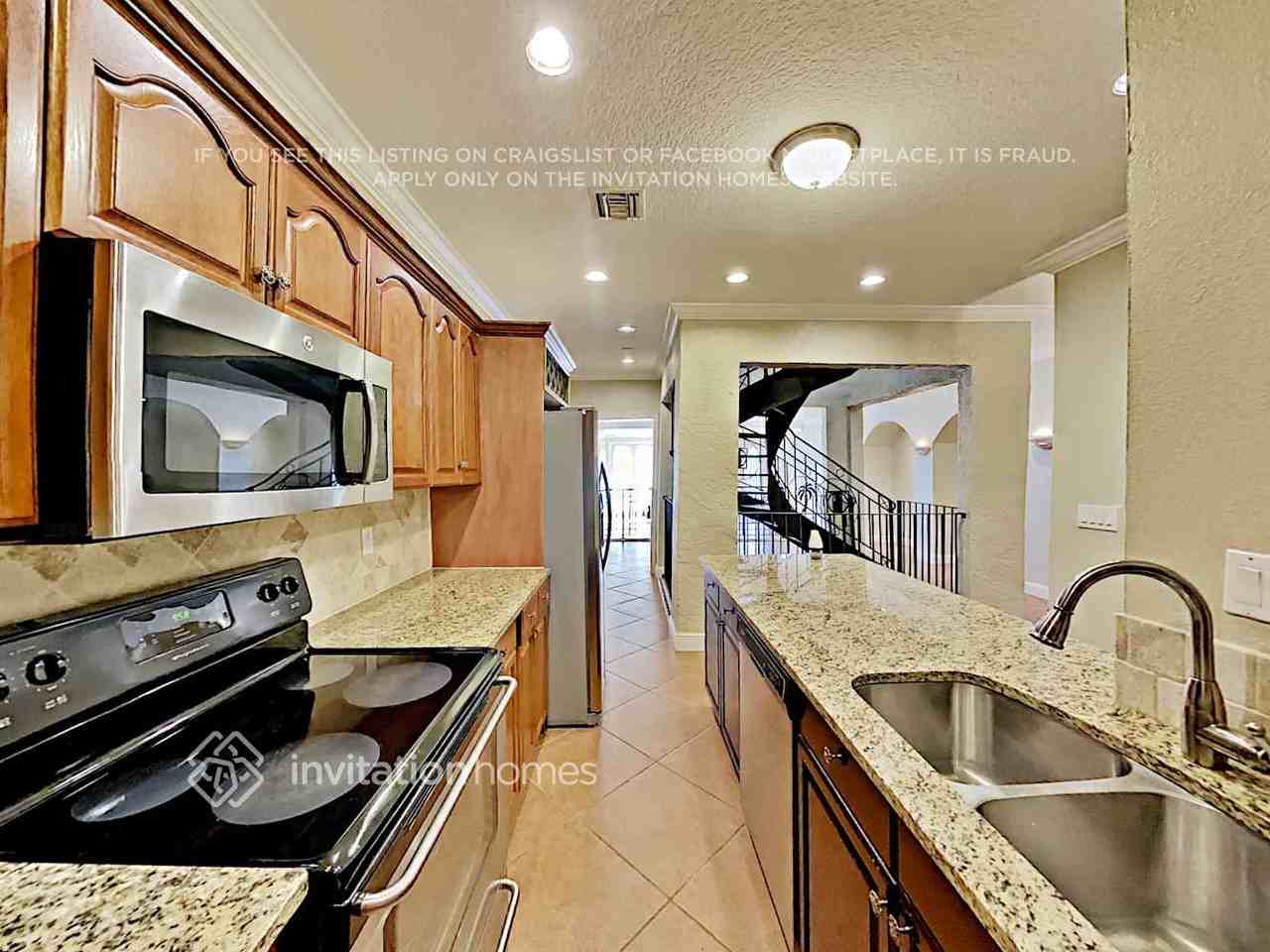 1981 Canterbury Cir - Photo 7 of 18