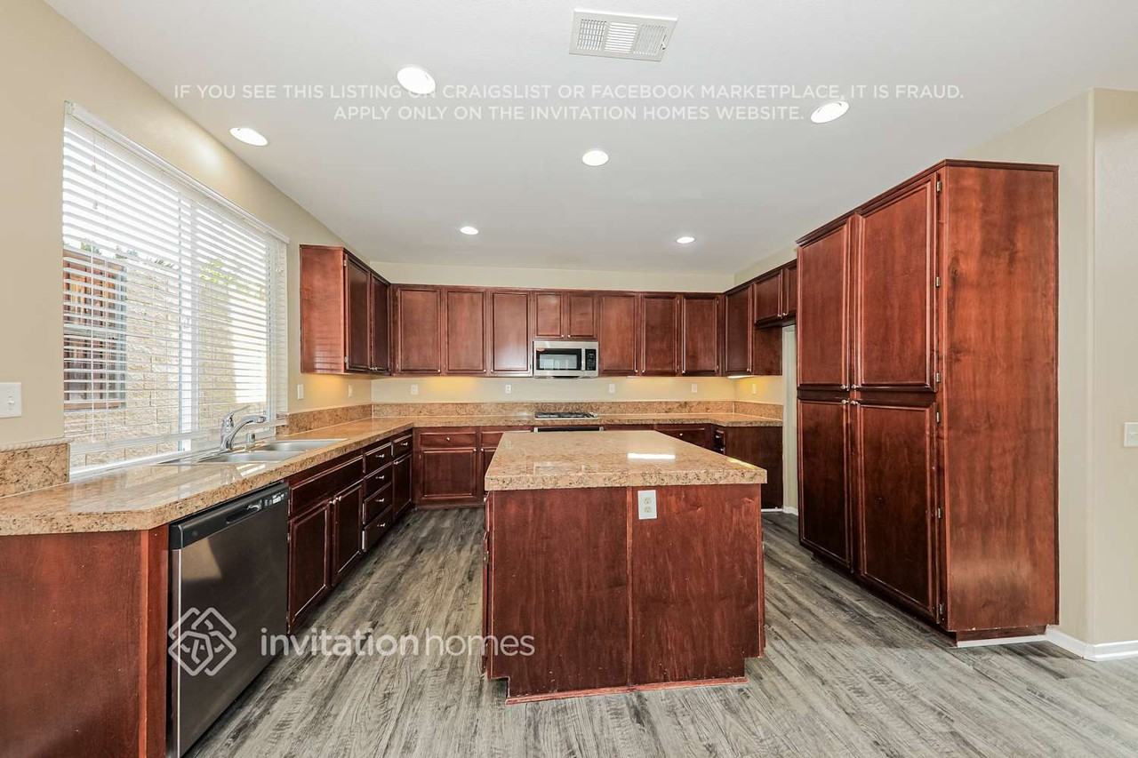 38859 Autumn Woods Rd - Photo 6 of 18