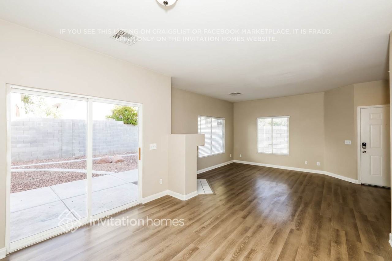 8428 Opal Splendor Ave - Photo 7 of 18