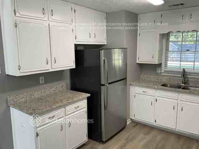 155 Melton Way - Photo 5 of 14