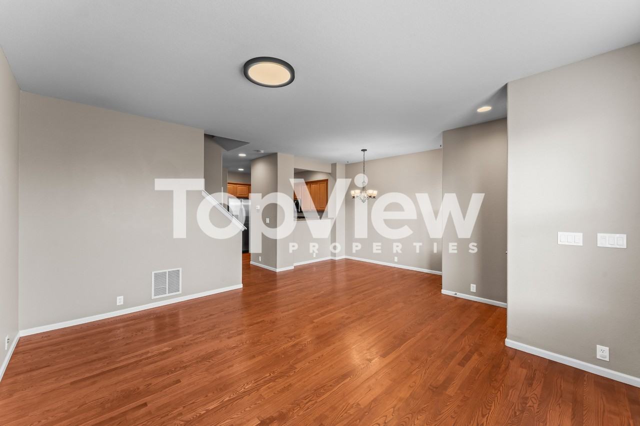 7045 Red Sand Grv #1 - Photo 3 of 24