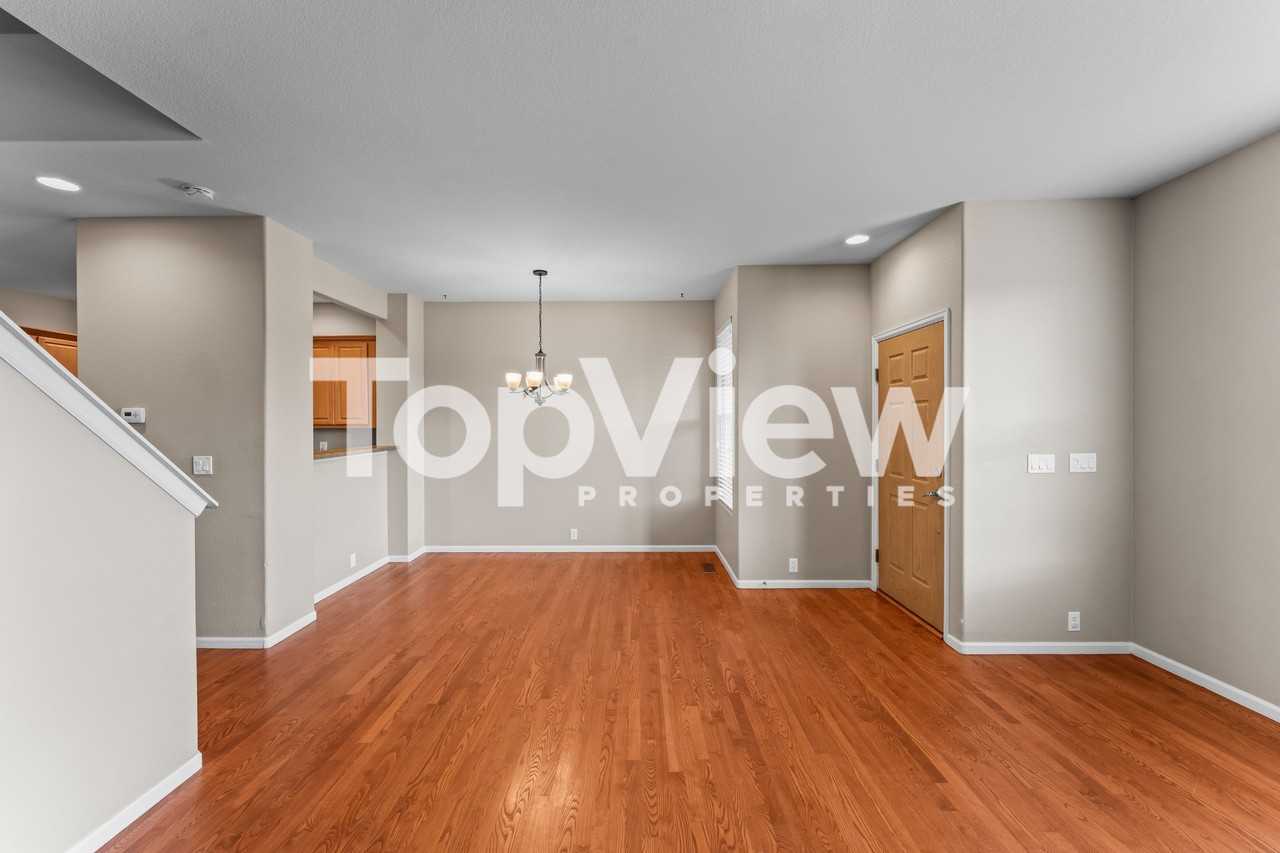 7045 Red Sand Grv #1 - Photo 4 of 24