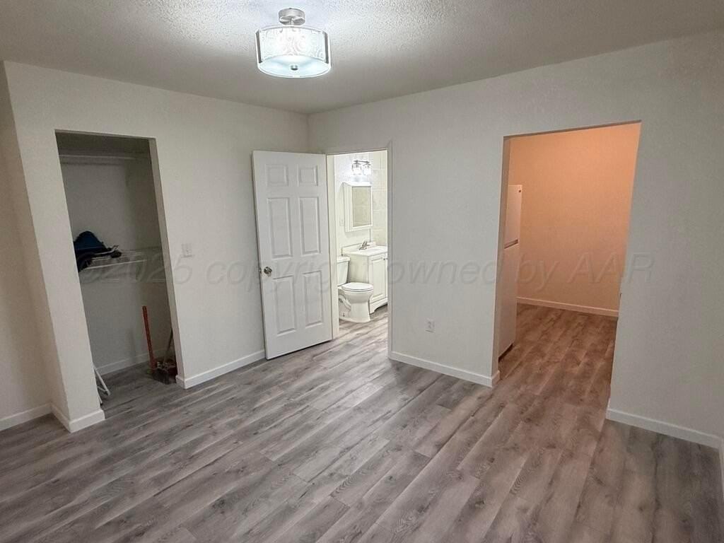 1019 Sw 11th Ave - Photo 4 of 8