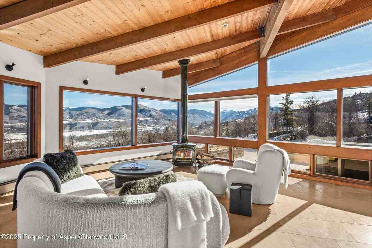 2227 Juniper Hill Dr - Photo 5 of 28