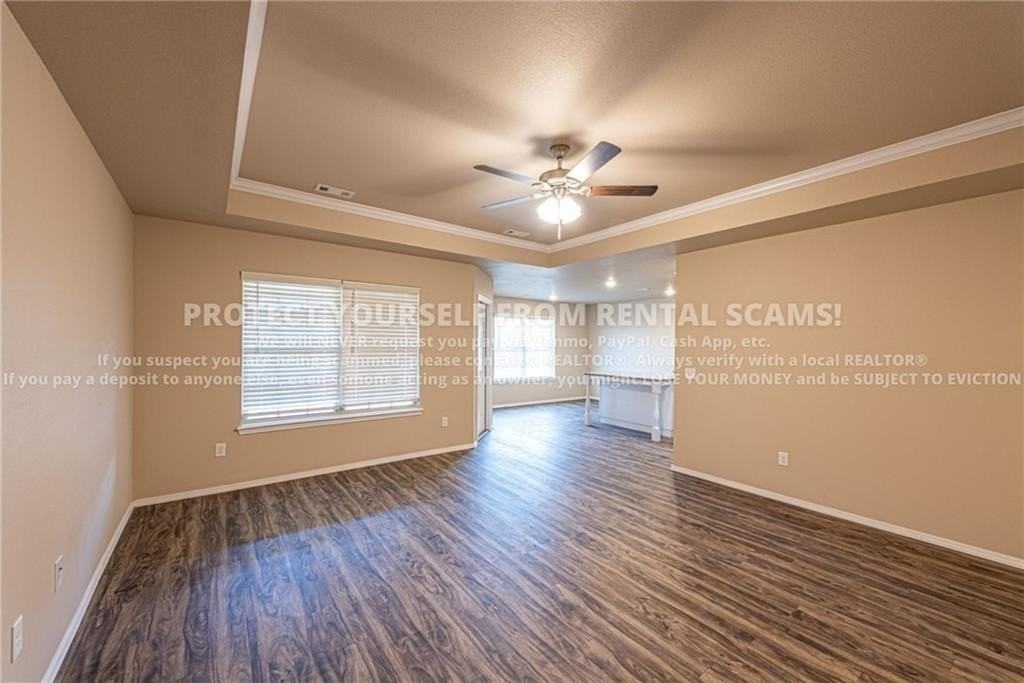 1004 Rachel St - Photo 3 of 15