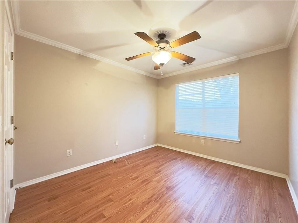 4901 Roxbury Way - Photo 7 of 17