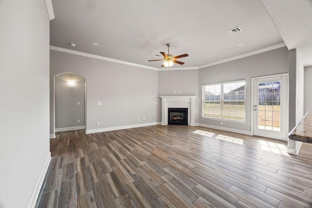 2031 Dover Cv - Photo 4 of 22