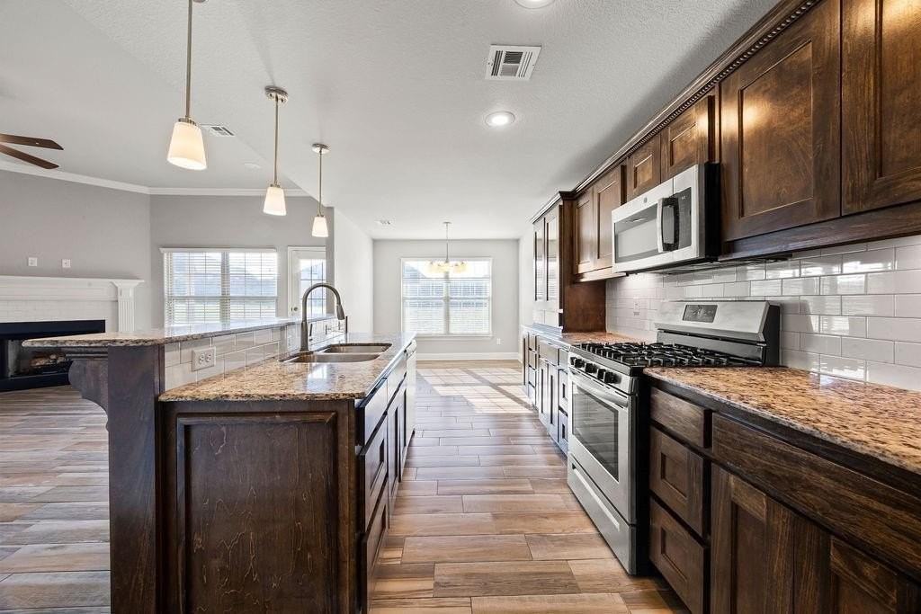 2031 Dover Cv - Photo 6 of 22