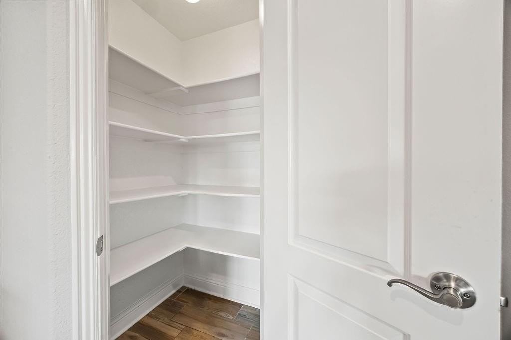 2031 Dover Cv - Photo 7 of 22