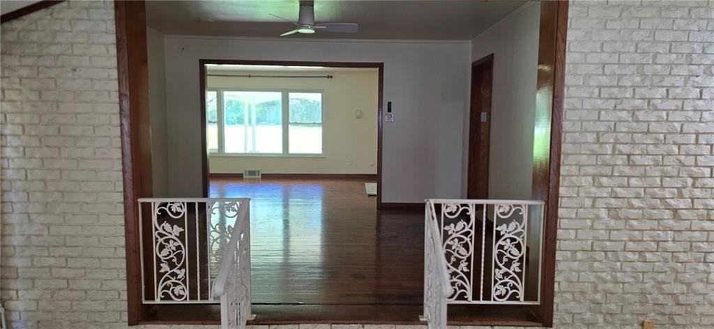 1918 W Wedington Dr - Photo 6 of 14