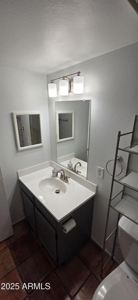 15635 N 21st St - Photo 7 of 12