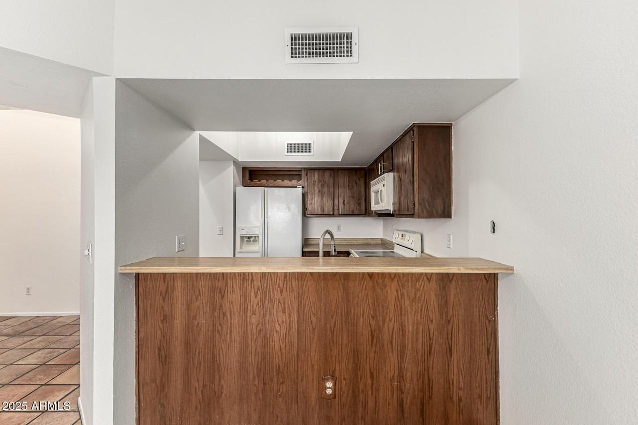 14002 N 49th Ave Unit 1012 #1012 - Photo 7 of 25