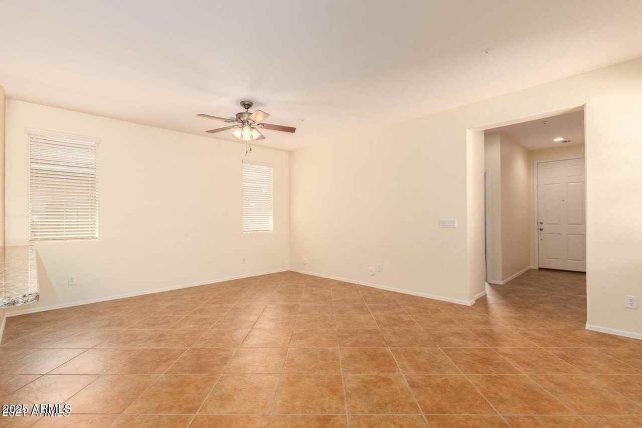 7393 W Palo Brea Ln - Photo 5 of 29