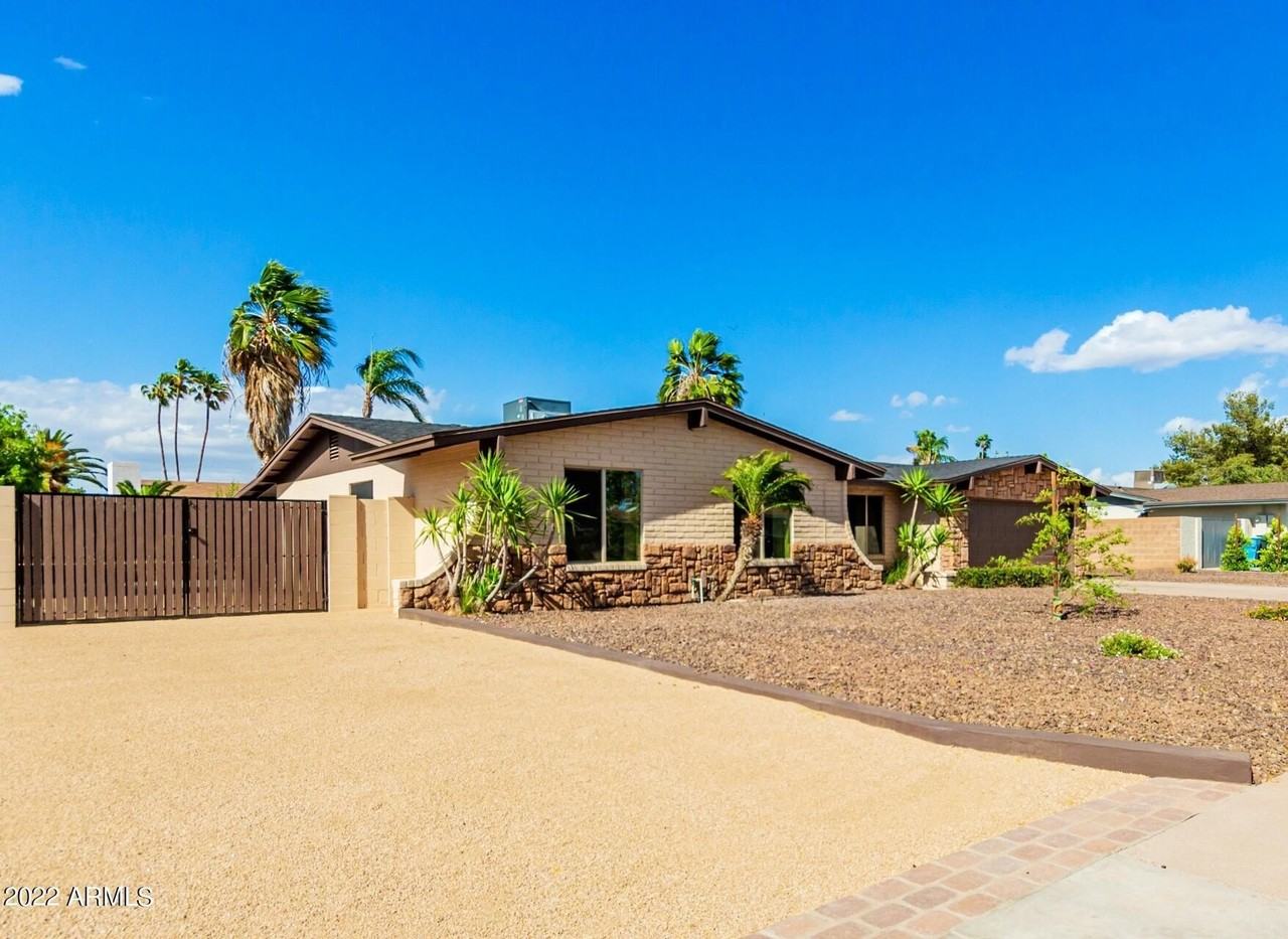 5320 E Hearn Rd - Photo 3 of 33