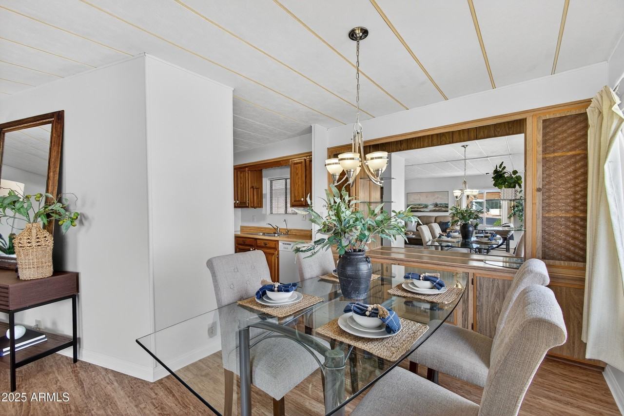 5807 E Leonora St - Photo 6 of 50