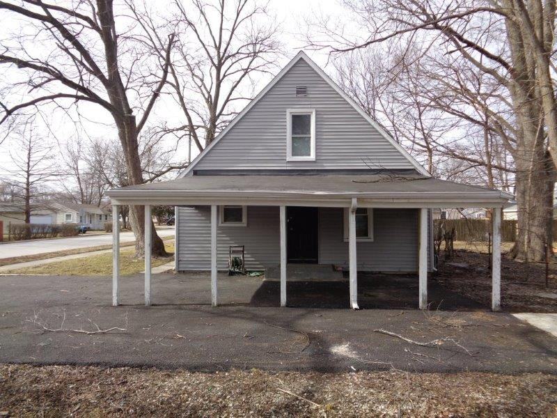 961 Hoyt Ave - Photo 2 of 16