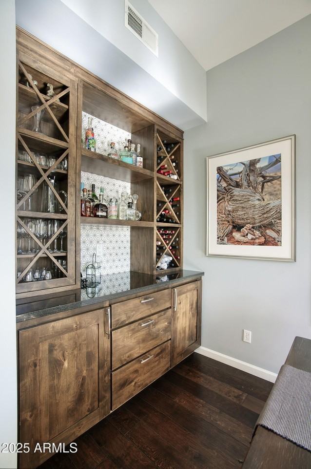 5010 N 34th St Unit 3 #3 - Photo 5 of 28