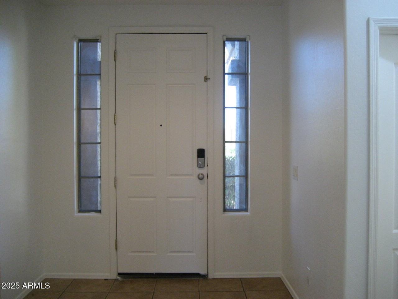 351 N Cottonwood St - Photo 7 of 28