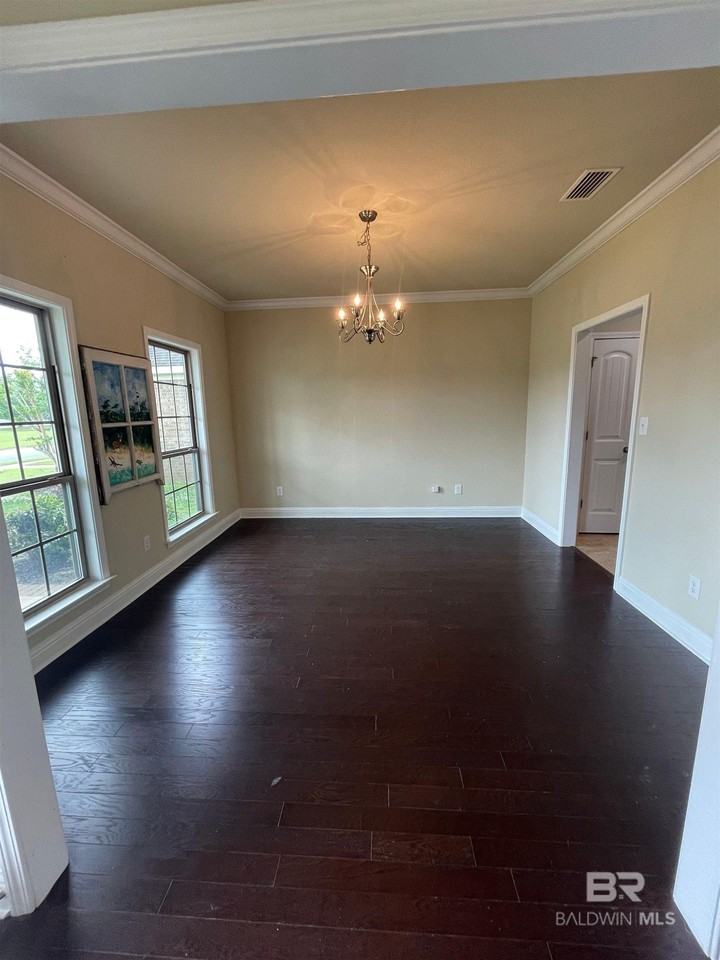 9944 Cumbria Dr - Photo 3 of 23