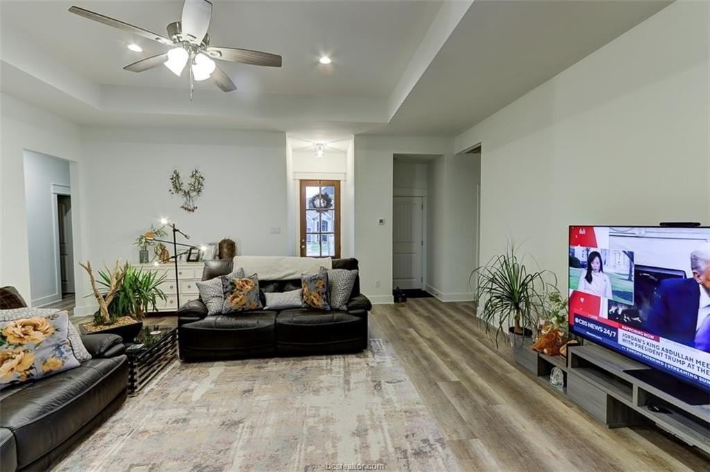 4002 Brownway Dr - Photo 5 of 22