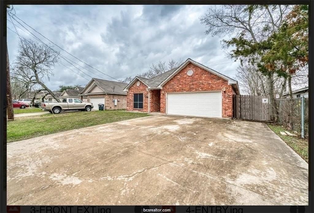 201 Richards St #B - Photo 2 of 19