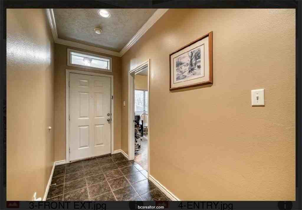 201 Richards St #B - Photo 3 of 19