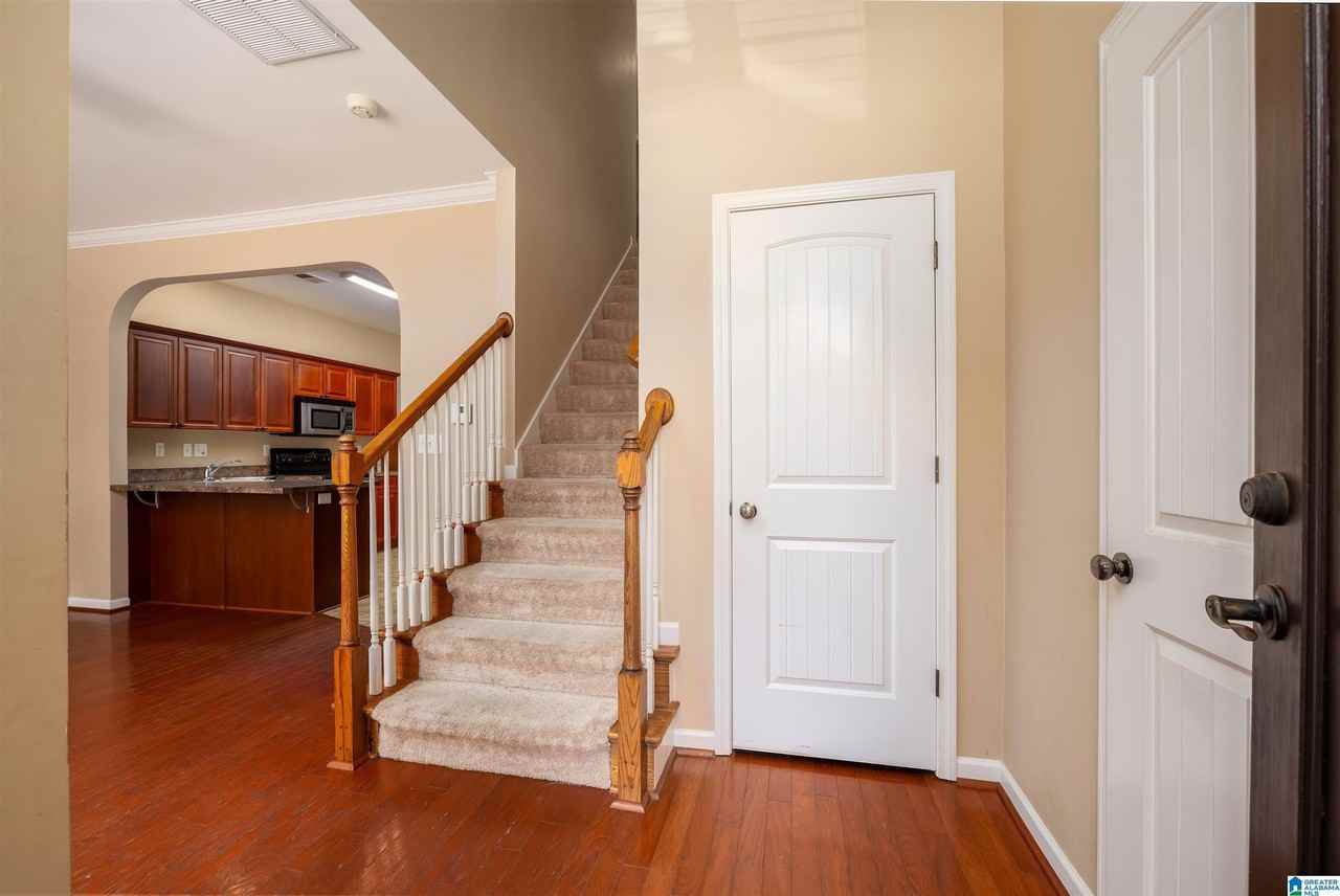 2250 Ridgemont Dr - Photo 6 of 39