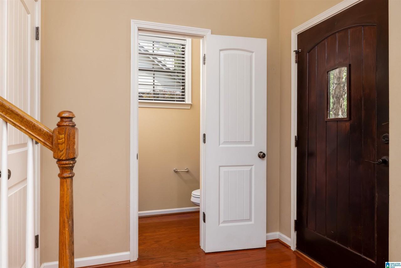 2250 Ridgemont Dr - Photo 7 of 39