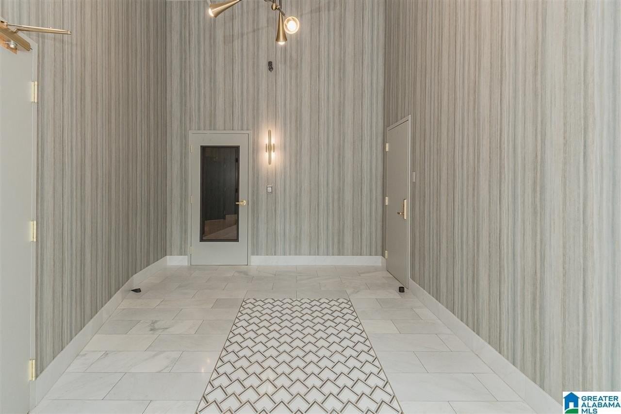 300 20th Street Ensley #308 - Photo 3 of 20