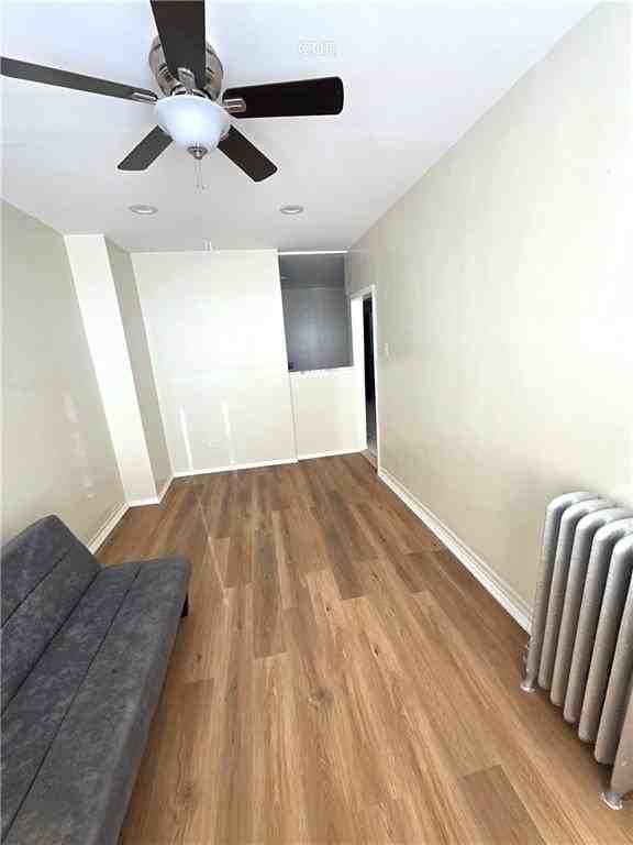 918 E 88th St #2R - Photo 7 of 7