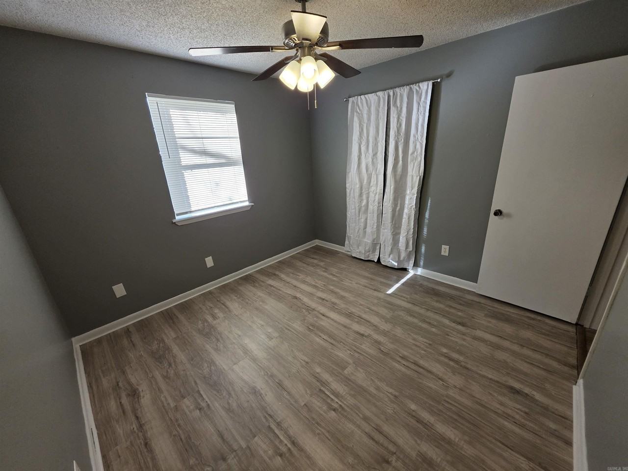 31 Saint John St - Photo 7 of 16