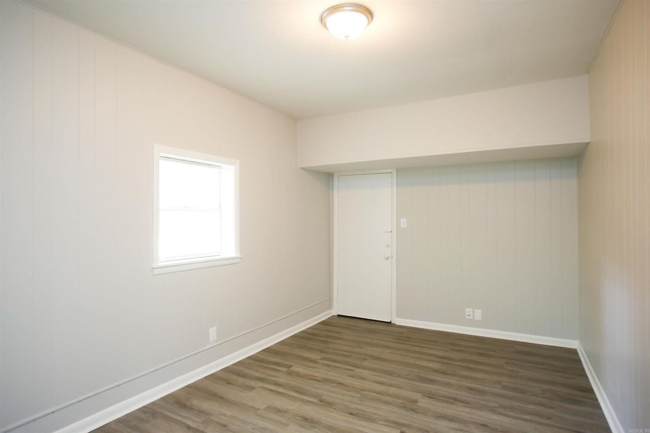 6715 Carolina Dr - Photo 5 of 12