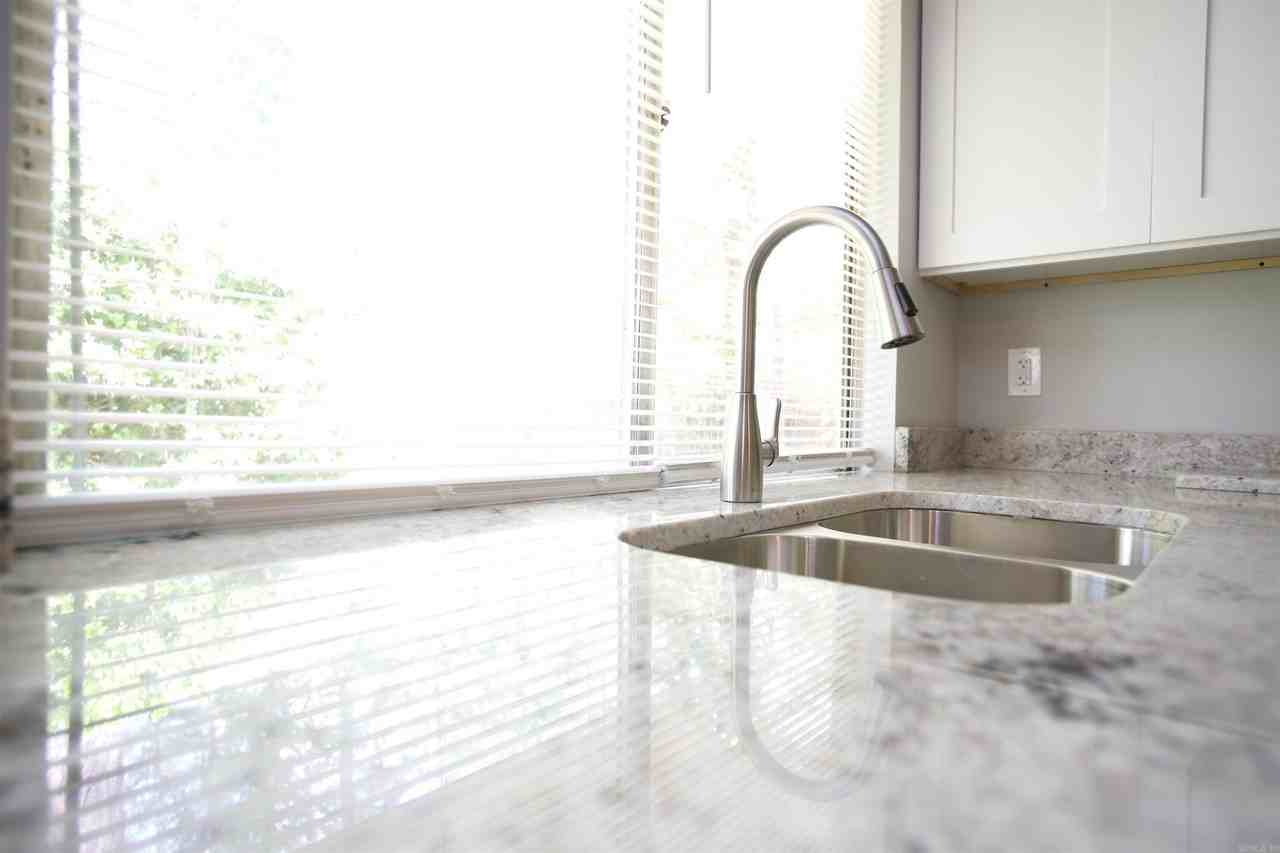 6715 Carolina Dr - Photo 6 of 12