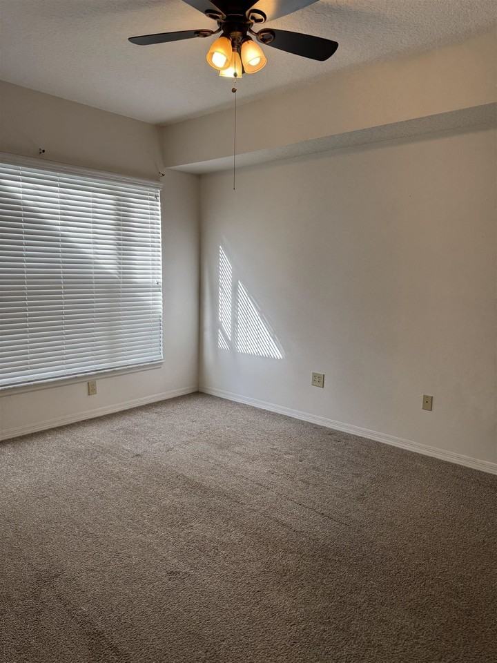 24112 Harbour Vista Cir - Photo 3 of 23