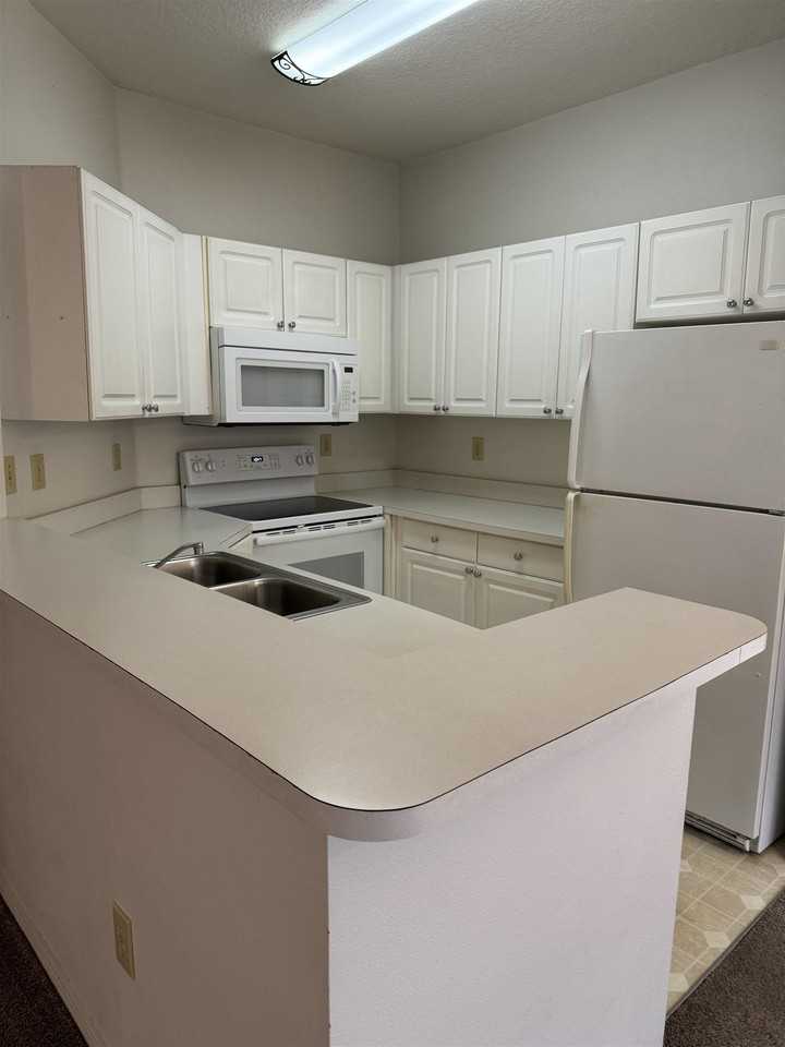 24112 Harbour Vista Cir - Photo 4 of 23