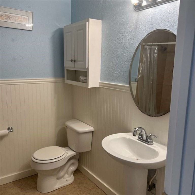 1719 Santa Fe Dr - Photo 4 of 6