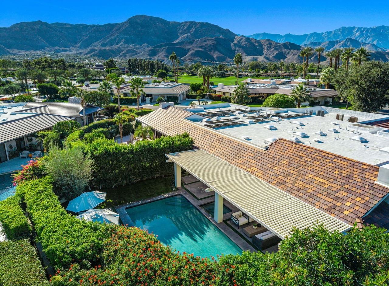 6 Exeter Ct - Photo 4 of 45