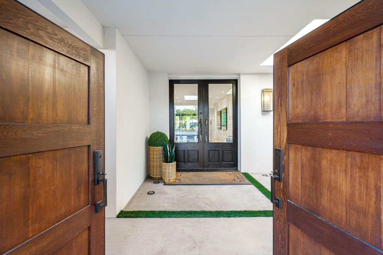 6 Exeter Ct - Photo 6 of 45