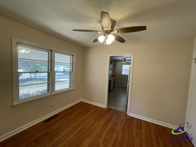 107 Springdale Dr - Photo 6 of 15