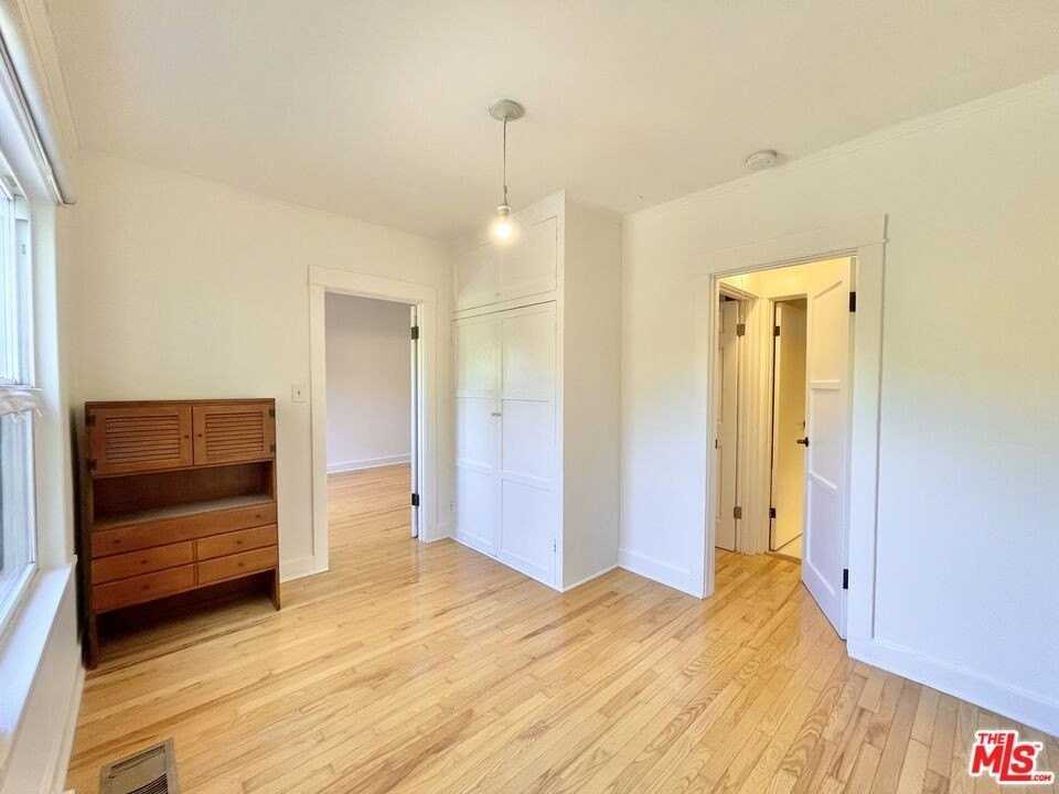 6853 1/2 Alta Loma Ter - Photo 4 of 10