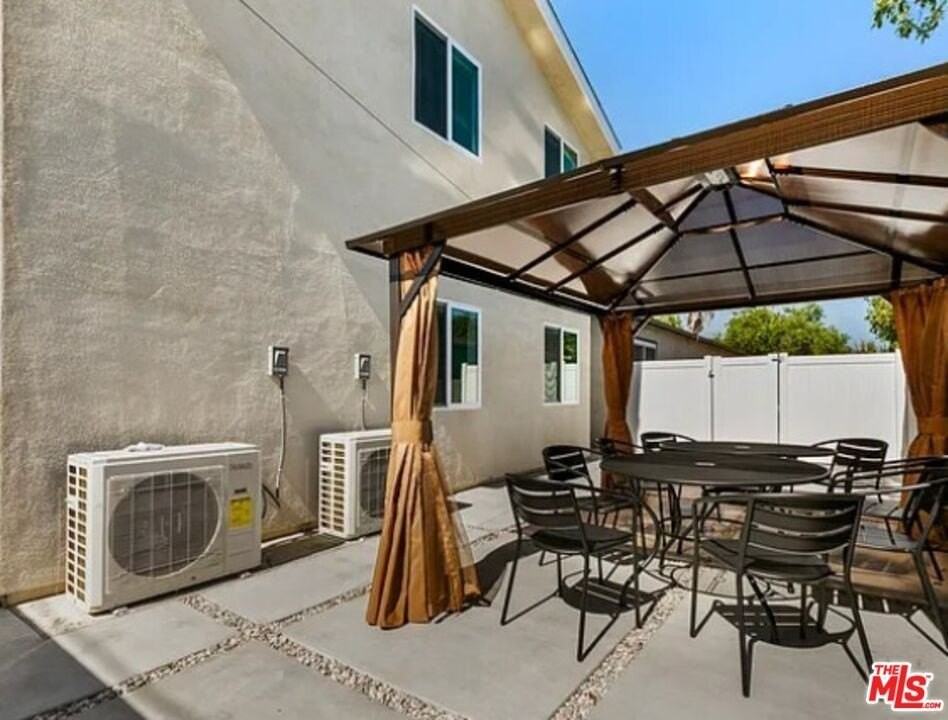 1913 N Manning St Unit 101 #101 - Photo 6 of 24