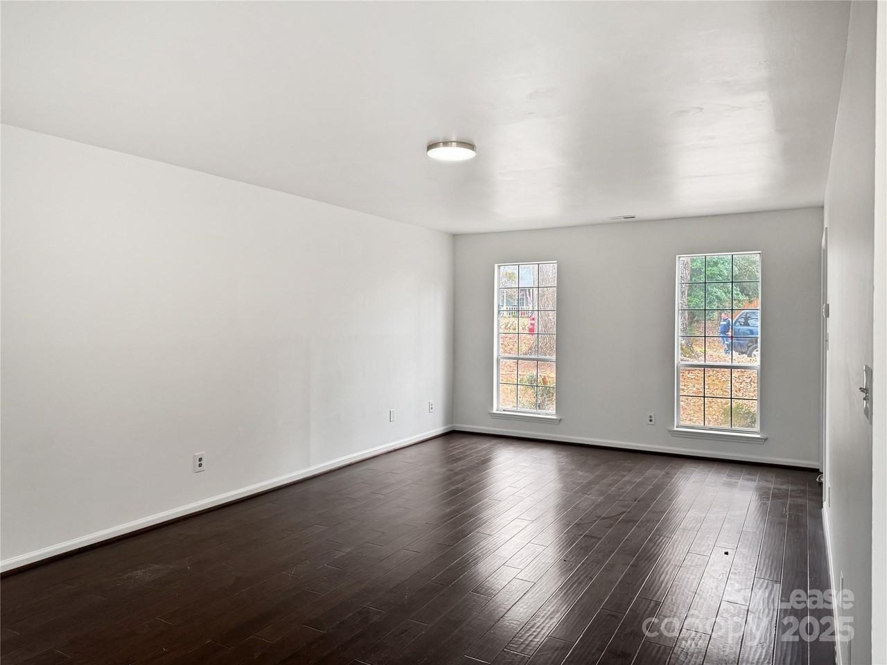 8509 Golf Ridge Dr - Photo 4 of 31