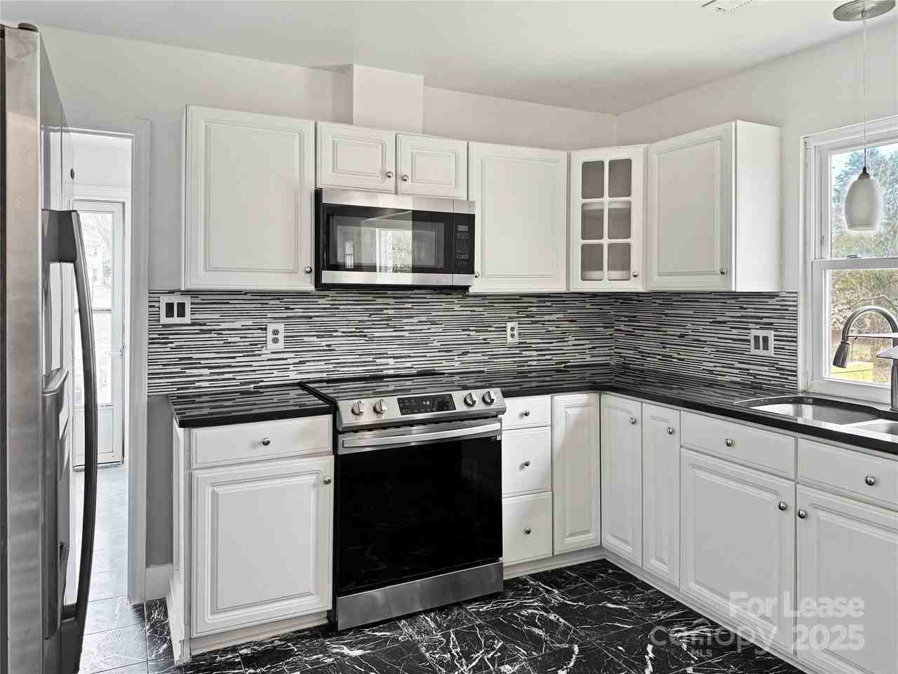 8509 Golf Ridge Dr - Photo 6 of 31