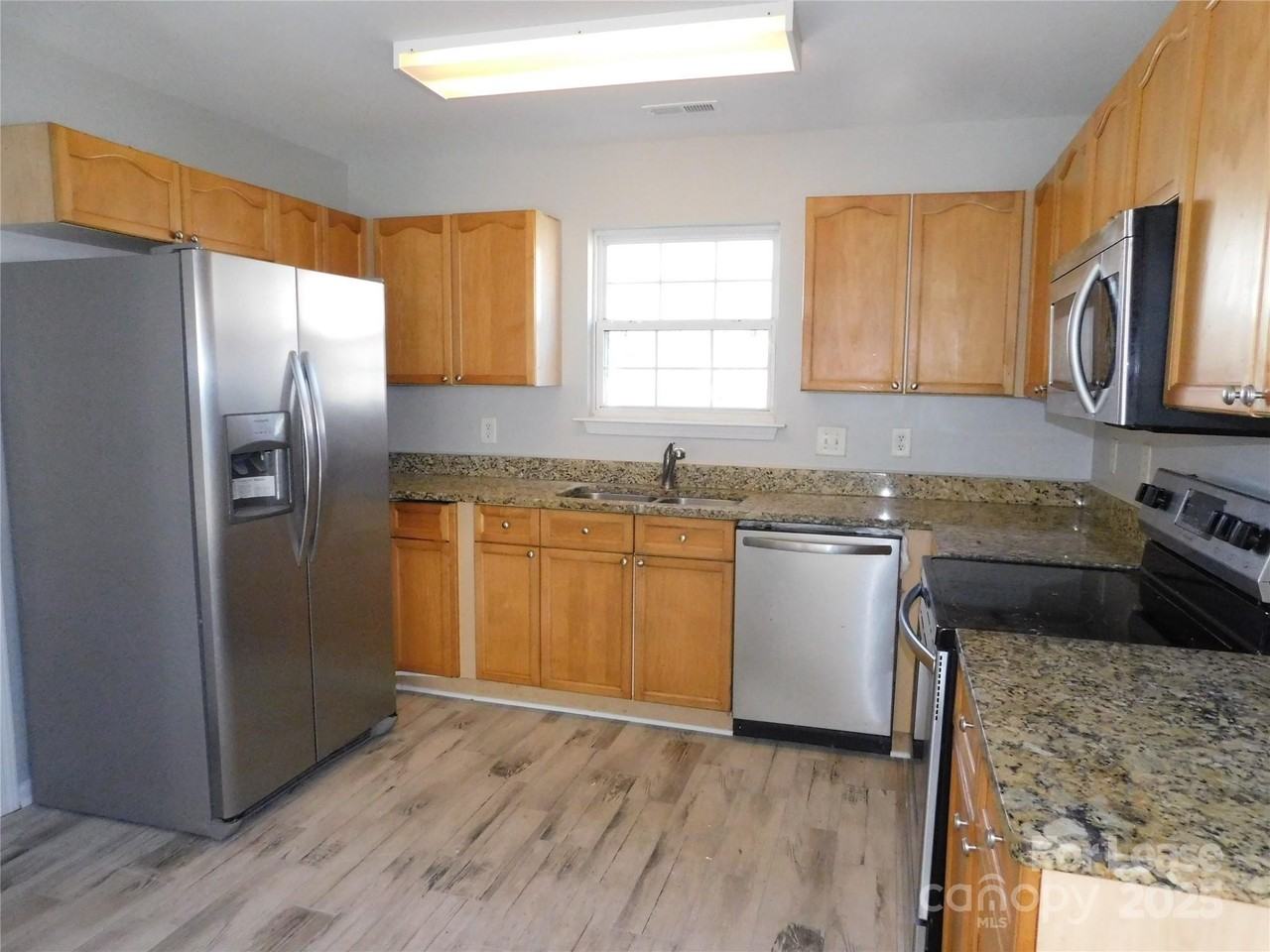 1119 Hannah Rae Ct - Photo 2 of 19