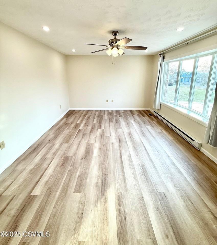 113 Harold Pawling Ln - Photo 4 of 29