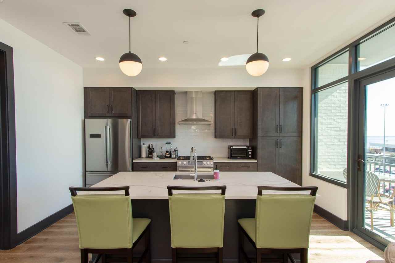 5 Gadsdenboro St Apt 505 #505 - Photo 4 of 15