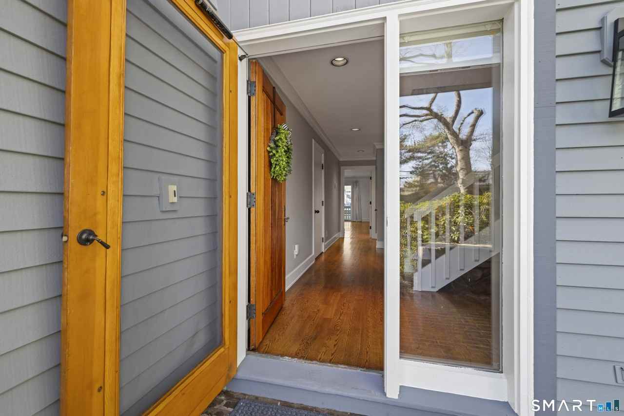 1 Island Dr #21 - Photo 5 of 39