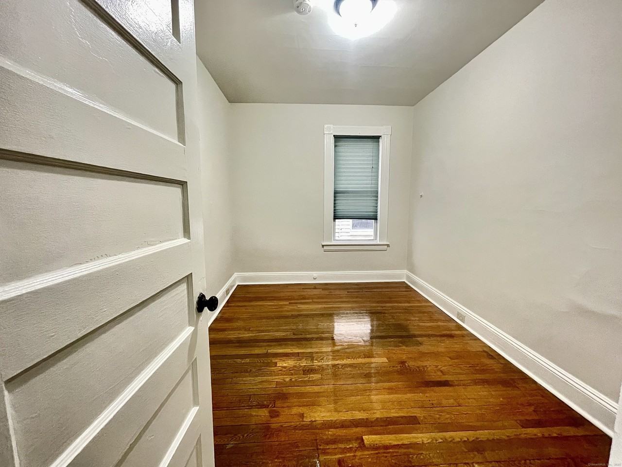 517 Brooks St - Photo 6 of 15