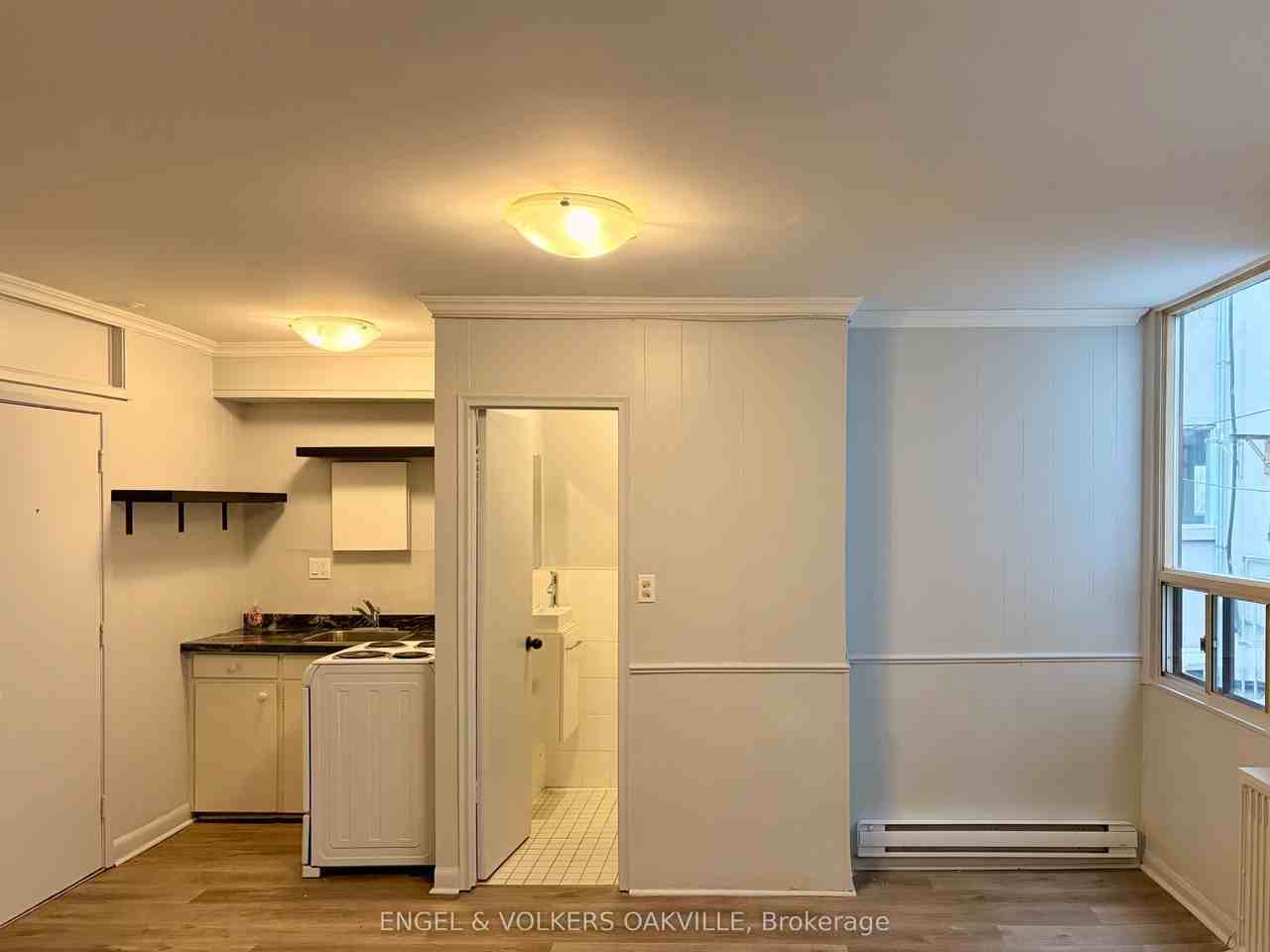 155 Lakeshore Road E 4 - Photo 5 of 13